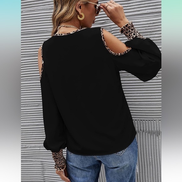 Women's Leopard Button Down Blouse - Picture 3 of 10